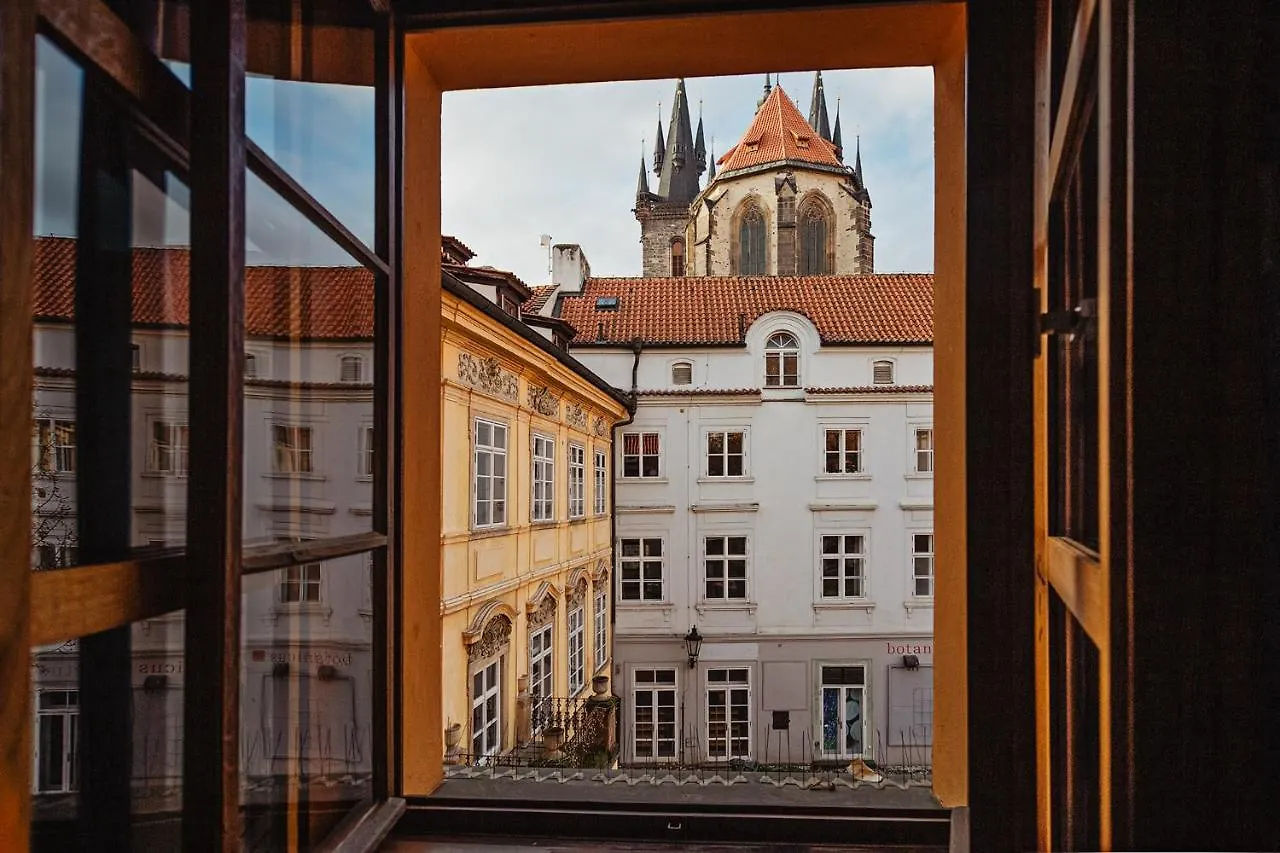 U Cerneho Medveda- At The Black Bear Apartment Prague