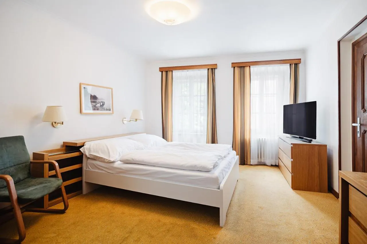U Cerneho Medveda- At The Black Bear Apartment Prague