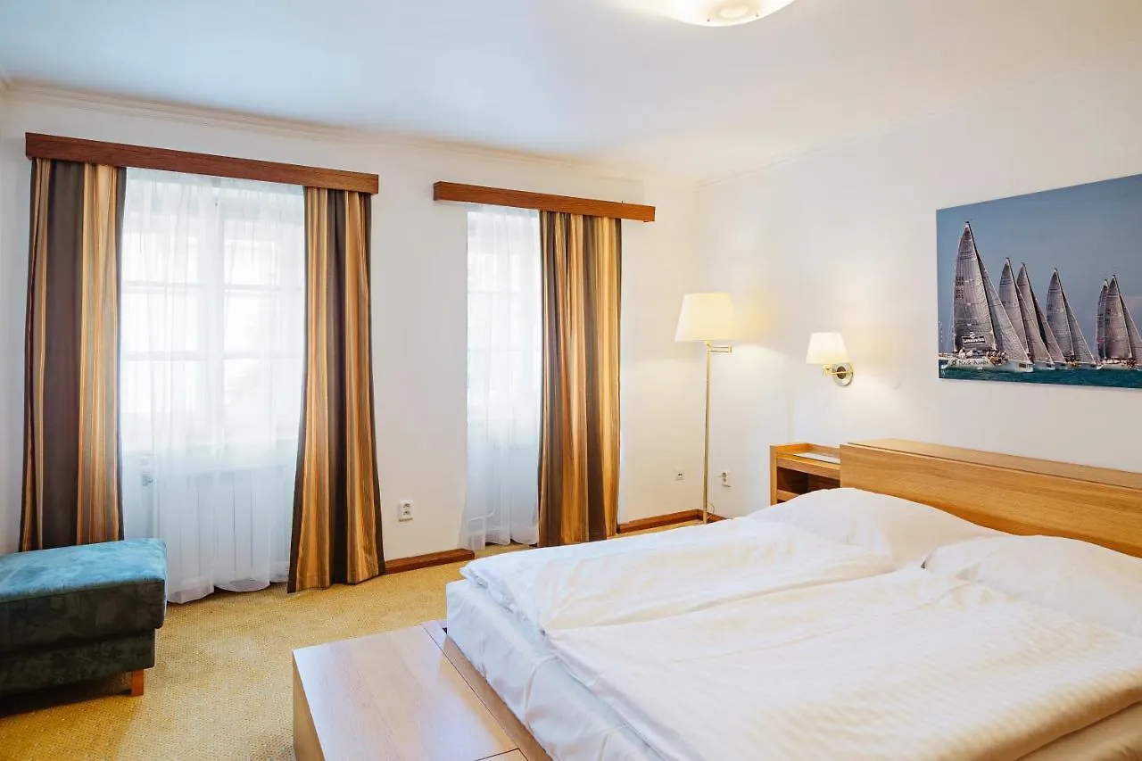 U Cerneho Medveda- At The Black Bear Apartment Prague Czech Republic